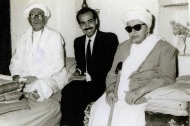 أثناء مراسم زواج عدنان النجل الأكبر للشيخ كامل من ابنة السيد صالح محمد بحضور الشيخ محمد سالم البيحاني أثناء مراسم زواج عدنان النجل الأكبر للشيخ كامل من ابنة السيد صالح محمد بحضور الشيخ محمد سالم البيحاني