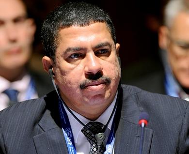 وزير النفط والمعادل خالد محفوظ بحاح خلال مشاركته أمس في مؤتمر الطاقة الدولي بروما وزير النفط والمعادل خالد محفوظ بحاح خلال مشاركته أمس في مؤتمر الطاقة الدولي بروما