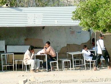 الطلبة والمذاكرة في أي مكان الطلبة والمذاكرة في أي مكان