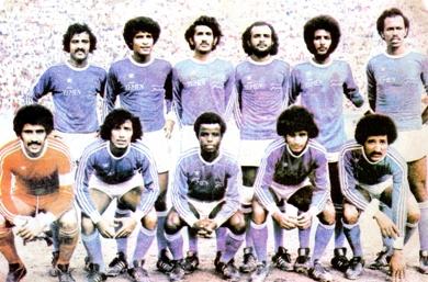 الكابتن جمال حبيشي الأول من اليمين جلوسا مع المنتخب الوطني في أوائل الثمانينات الكابتن جمال حبيشي الأول من اليمين جلوسا مع المنتخب الوطني في أوائل الثمانينات