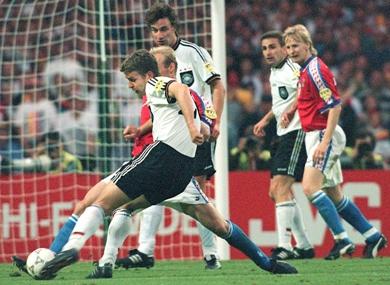 بيرهوف جاء بكأس عام 96م بيرهوف جاء بكأس عام 96م