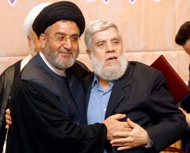 من اليمين الشيخ حسن الشهال  و  ابراهيم امين السيد