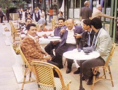 الشاعر المحضار في إحدى زياراته إلى لندن الشاعر المحضار في إحدى زياراته إلى لندن