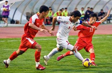 المنتخب الإيراني والمنتخب الكوري الشمالي المنتخب الإيراني والمنتخب الكوري الشمالي