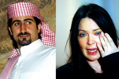 زينة الصباح زوجة عمر بن لادن البريطانية تبكي في مقابلة مع رويترز في مدريد أمس وعمر بن لادن زينة الصباح زوجة عمر بن لادن البريطانية تبكي في مقابلة مع رويترز في مدريد أمس وعمر بن لادن