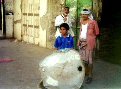 صورة من صور عمالة الأطفال صورة من صور عمالة الأطفال