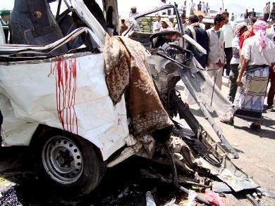 صورة لمقدمة الحافلة بعد الحادث