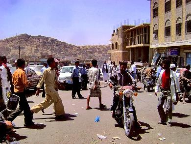 رجال المرور وجهود كبيرة رغم الازدحام في عصيفرة رجال المرور وجهود كبيرة رغم الازدحام في عصيفرة