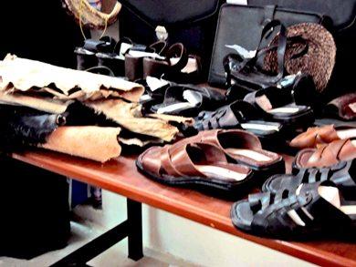 عرض لمشغولات والتحف والمنتوجات اليدوية لنساء زبيد عرض لمشغولات والتحف والمنتوجات اليدوية لنساء زبيد