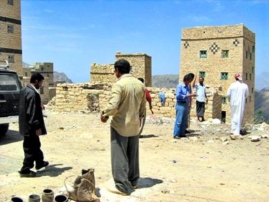 أثناء وصول الفريق إلى قلعة القارة