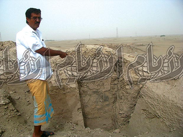 المواطن سالم بن سالم المهتم بالاثار وحمايتها المواطن سالم بن سالم المهتم بالاثار وحمايتها