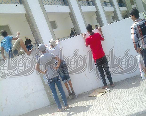 لكل طالب مرافق مغشش لكل طالب مرافق مغشش