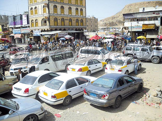 فرزة نقل تقع بجانب الطريق مدينة دمت فرزة نقل تقع بجانب الطريق مدينة دمت