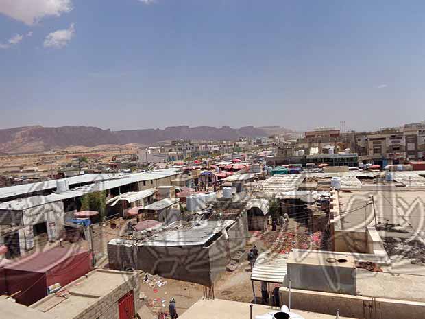 مشهد عامة من السوق