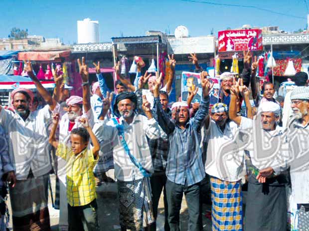 مهرجان يوم أمس الأول توج بمسيرة حاشدة