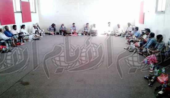 مشهد من المشاركون في الاجتماع مشهد من المشاركون في الاجتماع