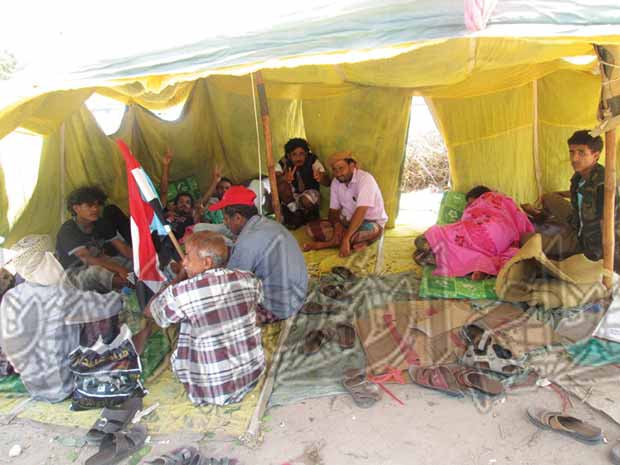 صورة من داخل احدى خيم الاعتصام