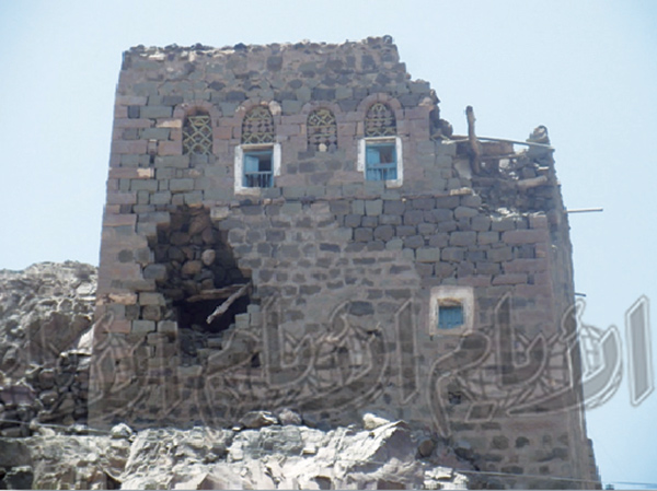 منزل طاله القصف في الضالع منزل طاله القصف في الضالع