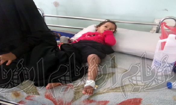 طفلة مصابة جراء قصف قوات الجيش لمناطق الضالع طفلة مصابة جراء قصف قوات الجيش لمناطق الضالع