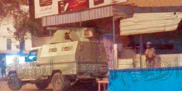 مدرعة في أحد الأحياء