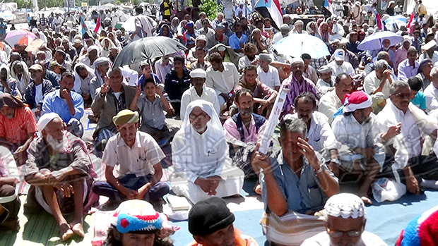 جانب من خطبة الجمعة أمس بعدن جانب من خطبة الجمعة أمس بعدن