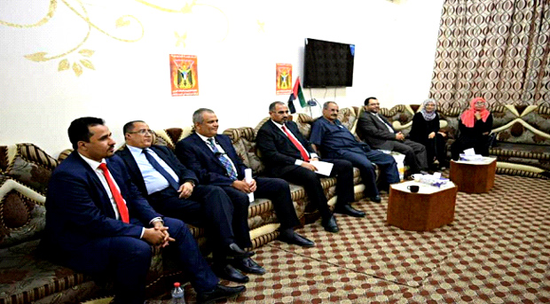 صورة من الأعضاء في المجلس صورة من الأعضاء في المجلس