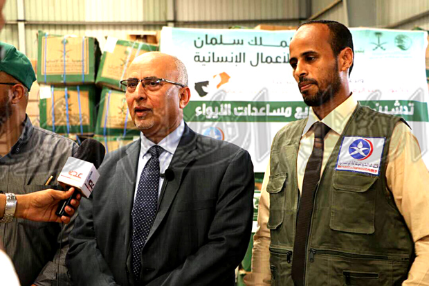 وزير الادارة المحلية رئيس اللجنة العليا للاغاثة عبدالرقيب وزير الادارة المحلية رئيس اللجنة العليا للاغاثة عبدالرقيب