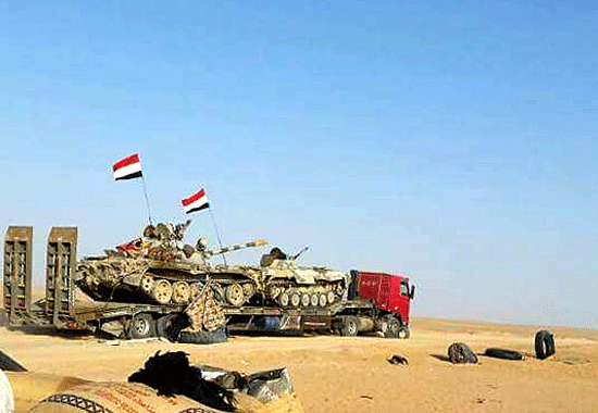 حاملة دبابات تابعة للواء23 أثناء مغادرتها الموقع حاملة دبابات تابعة للواء23 أثناء مغادرتها الموقع