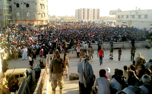 مشهد عام من الحضور