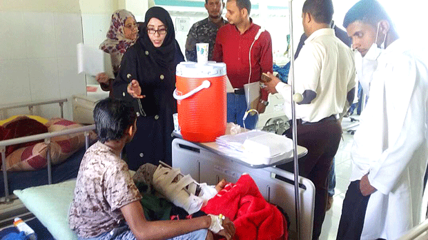 اسرى حوثة يتلقون العلاج بأحدى مستشفيات عدن اسرى حوثة يتلقون العلاج بأحدى مستشفيات عدن