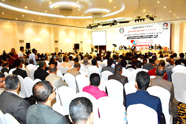 صورة عامة من المشاركين بالمؤتمر صورة عامة من المشاركين بالمؤتمر