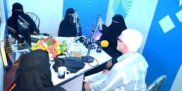 هدى تستضيف مجموعة من ذوي الاحتياجات الخاصة في برنامجها هدى تستضيف مجموعة من ذوي الاحتياجات الخاصة في برنامجها