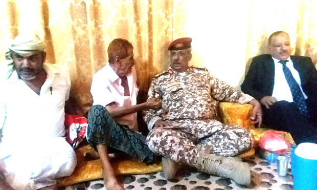 التركي خلال زيارته للفنان سعودي