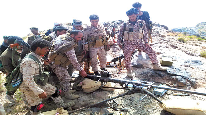 افراد من الجيش خلال تحرير دمت افراد من الجيش خلال تحرير دمت