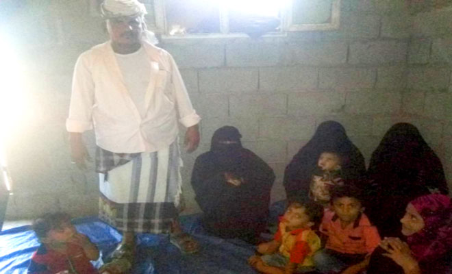 المواطن أحمد بخيت وأسرته المواطن أحمد بخيت وأسرته