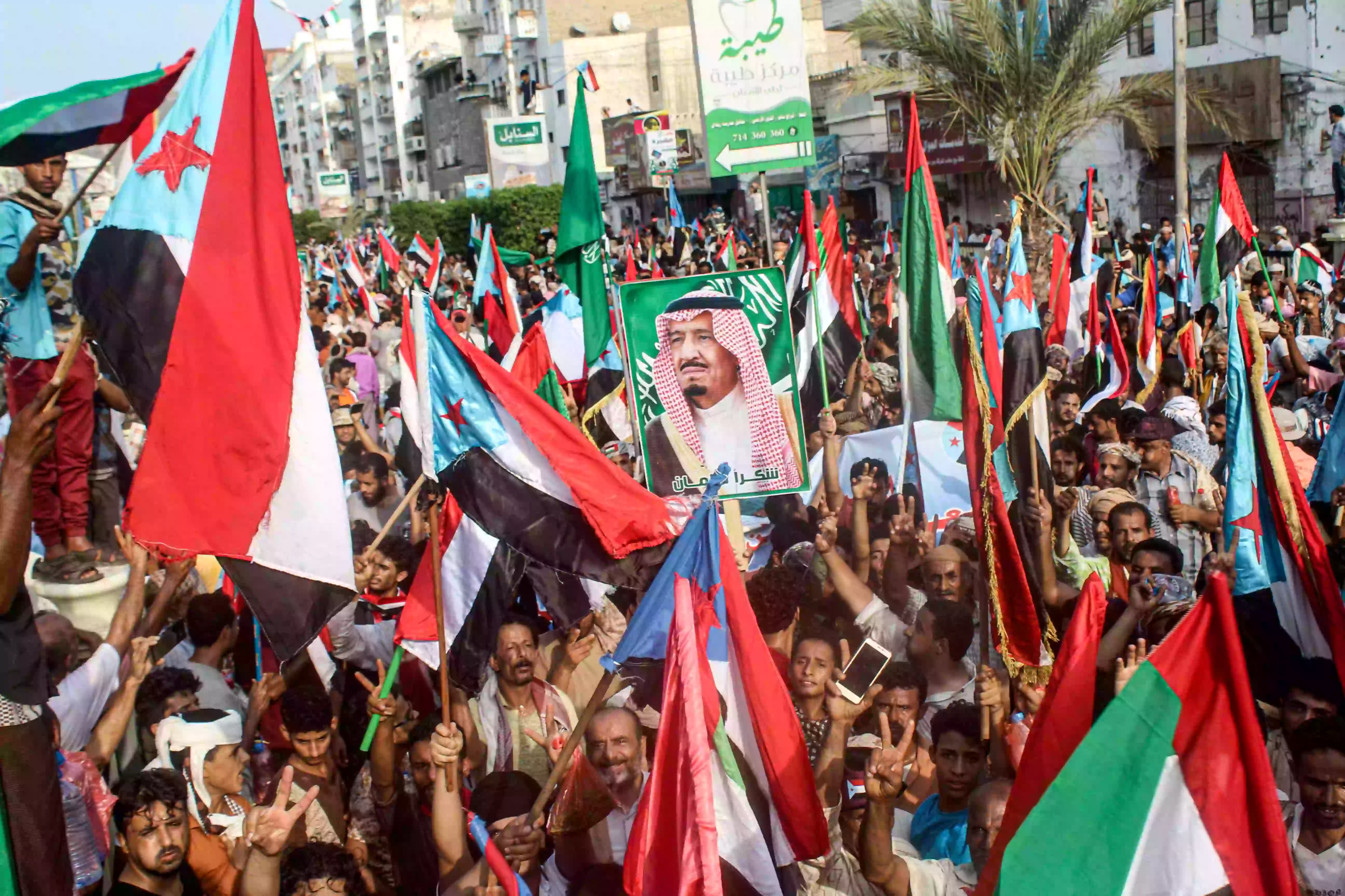 الانتقالي: المليونية رسالة تاريخية عن الوفاء لجهود التحالف في مواجهة المشروع الإيراني والإرهاب الانتقالي: المليونية رسالة تاريخية عن الوفاء لجهود التحالف في مواجهة المشروع الإيراني والإرهاب
