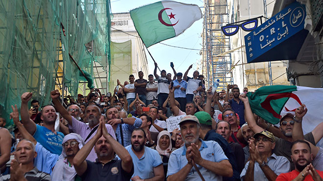 تظاهرات في الجزائر ضدّ مشروع قانون جديد للمحروقات