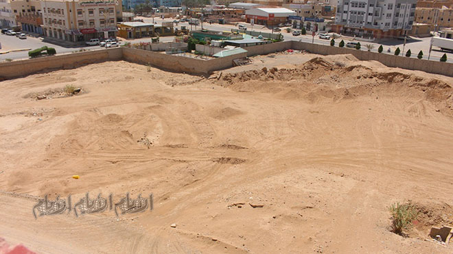 موقف سيارات بالملعب