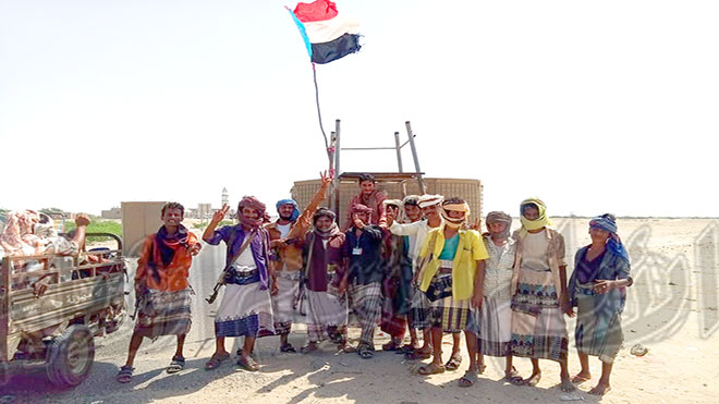 أظهر حزب الإصلاح وجماعاته الإرهابية أن الشرعية والجيش الوطني مجرد لبوس يتخفون وراءها أظهر حزب الإصلاح وجماعاته الإرهابية أن الشرعية والجيش الوطني مجرد لبوس يتخفون وراءها