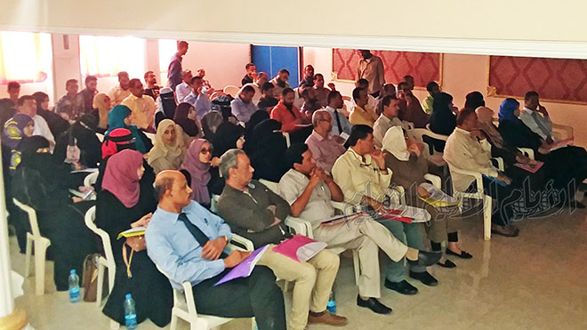 خلال الندوة خلال الندوة