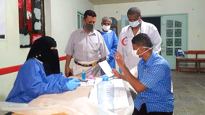 مدير صحة خنفر ينفي تعرضه لمضاعفات لقاح أسترازينيكا مدير صحة خنفر ينفي تعرضه لمضاعفات لقاح أسترازينيكا