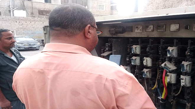 فريق هندسي يتعرف على مشكلة الانقطاعات المتكررة بحي وديع حداد فريق هندسي يتعرف على مشكلة الانقطاعات المتكررة بحي وديع حداد