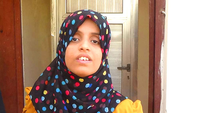 نوارة.. طفلة تغلبت على التوحد ولمعت في المسرح نوارة.. طفلة تغلبت على التوحد ولمعت في المسرح