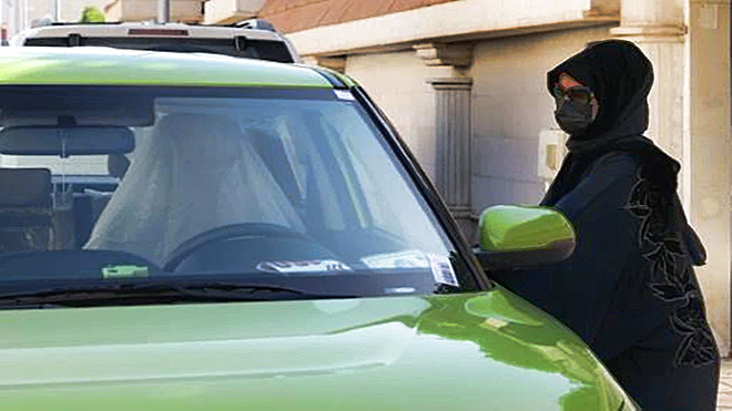  السعودية فهدة فهد تهم بركوب سيارتها في الرياض في 8 فبراير 2022
