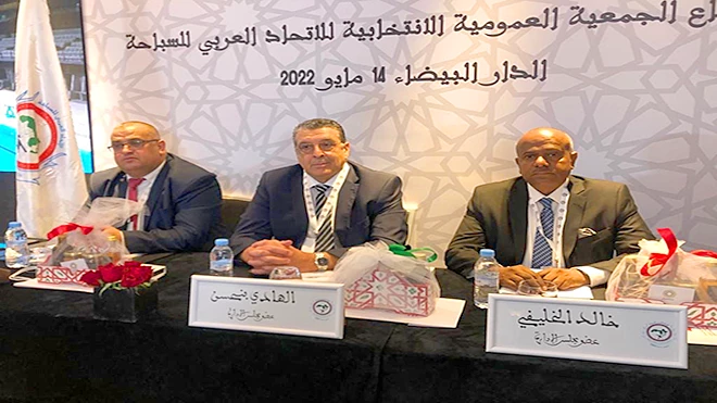 خالد الخليفي نائبا لرئيس الاتحاد العربي للسباحة
