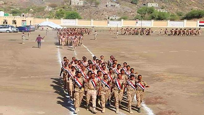 تشكل لواء بقيادة مُعلم.. المقدشي مازال يأمر وينهي في محور تعز