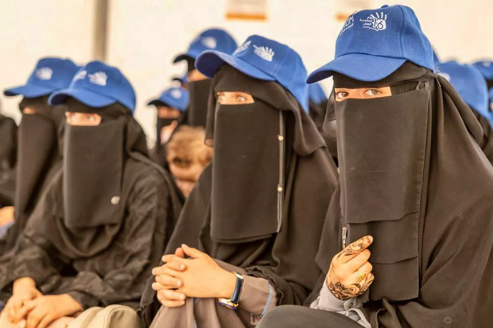 نساء يشاركن في فعالية حملة الستة عشر يوماً التي عقدتها المنظمة الدولية للهجرة العام الماضي في الجفينة _ المنظمة الدولية للهجرة في اليمن نساء يشاركن في فعالية حملة الستة عشر يوماً التي عقدتها المنظمة الدولية للهجرة العام الماضي في الجفينة _ المنظمة الدولية للهجرة في اليمن