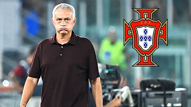 جوزيه مورينيو المدير الفني لفريق روما الإيطالي