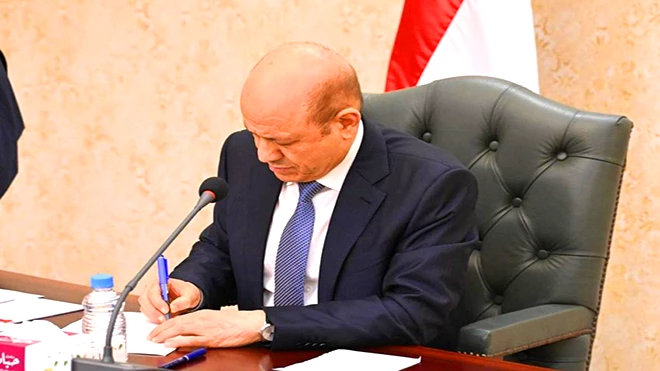قرارات رئاسية بترقية وتسوية أوضاع أكثر من 52 ألفا من الجنوبيين المبعدين