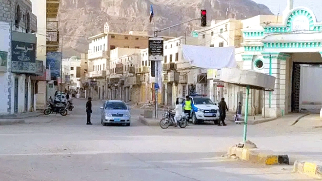 ​ضبط أحد الفنانين يستهزئ بالشريعة الإسلامية بتريم
